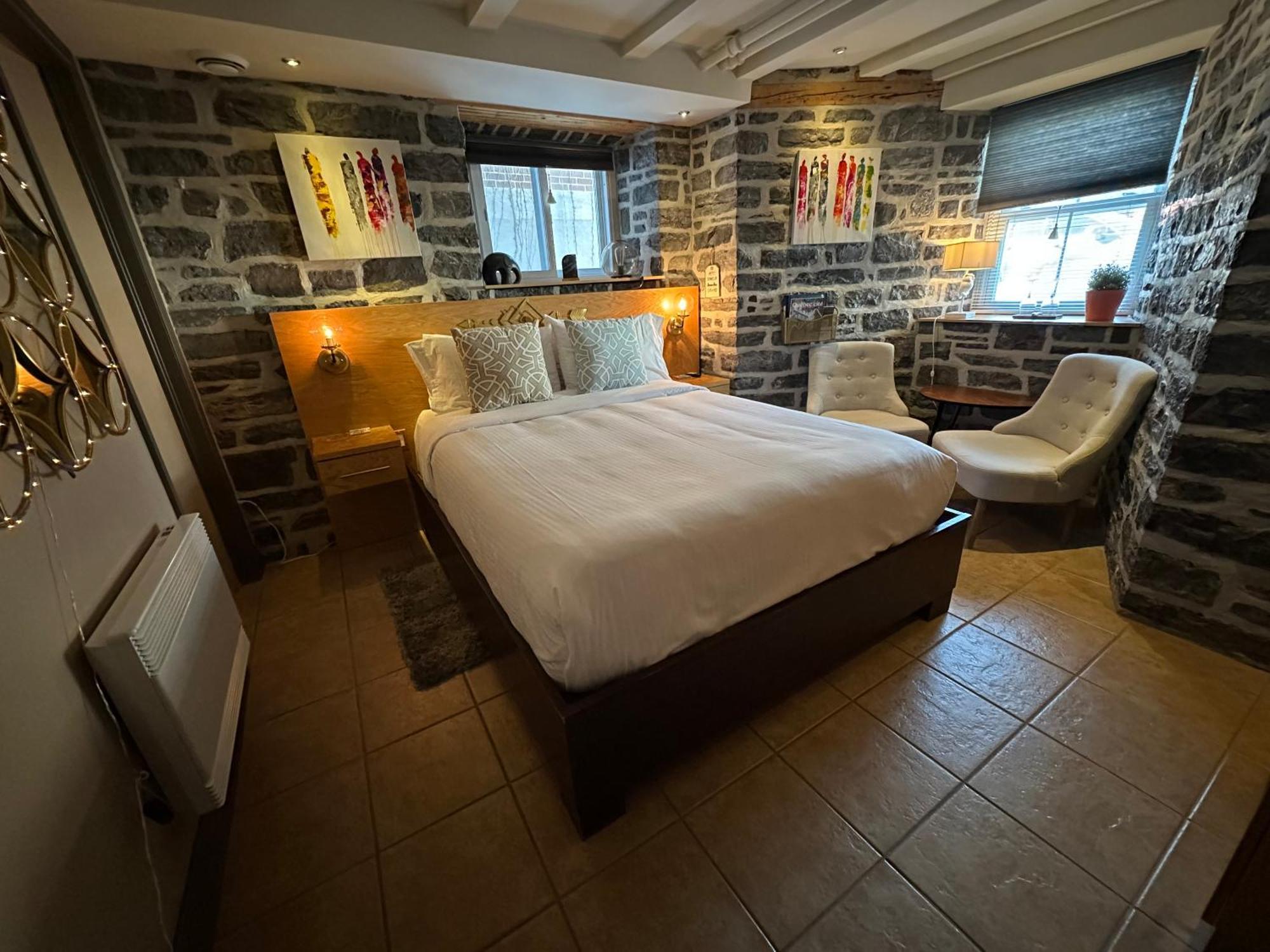 Auberge Aux Deux Lions Quebec City Exterior photo